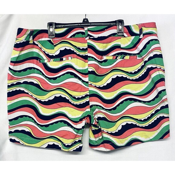 Crown & Ivy Women's Plus size 20W Multicolor Shorts with Stretch 20 - Picture 4 of 6